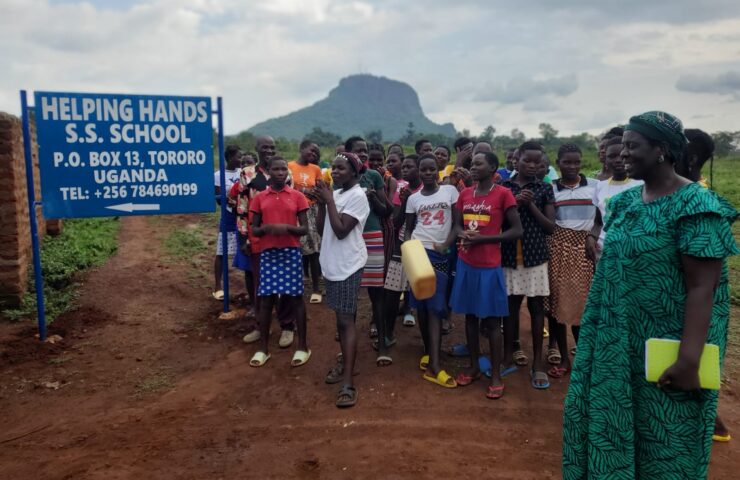 Genåbning og udvikling af Helping Hands Secondary School i Tororo, Uganda i samarbejde med Hands of Hope